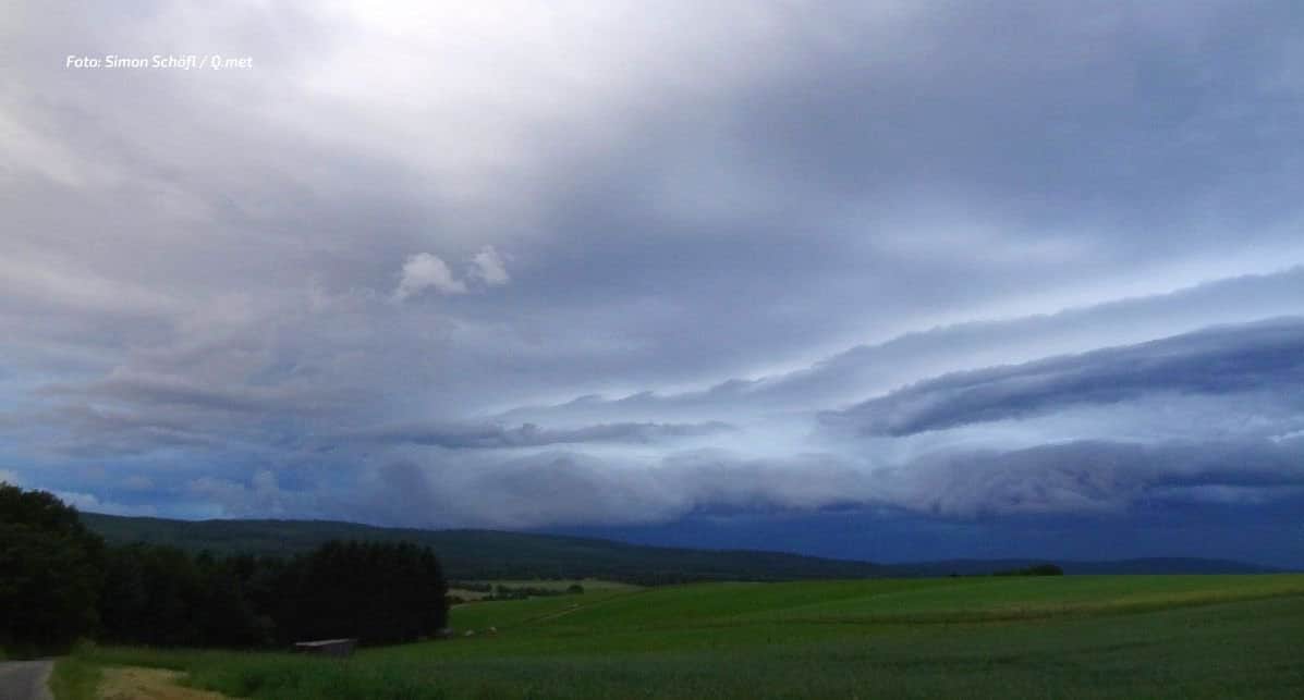 Gewitter und Starkregen: Unruhige Woche in Deutschland