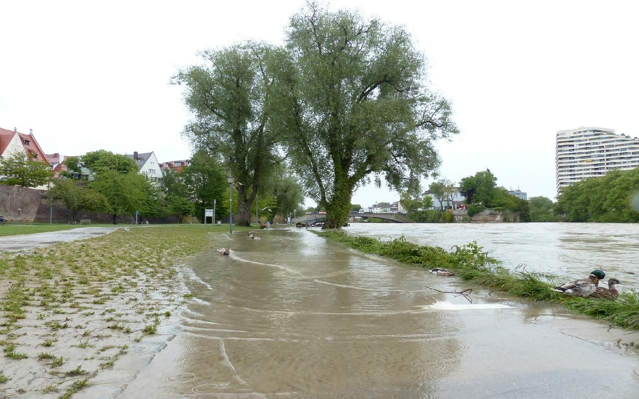 Sturm Und Hochwassergefahr!